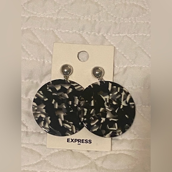 Express Jewelry - Express Earrings